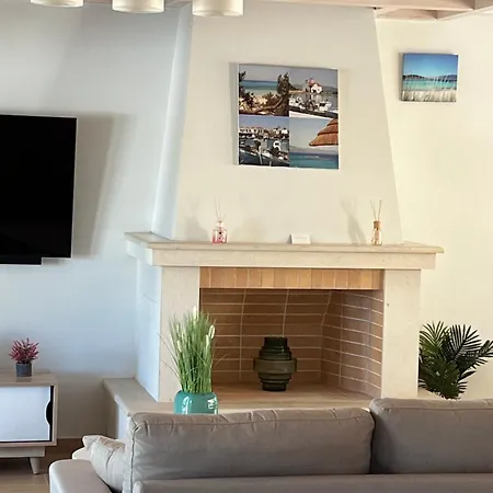 Semesterbostad Maria's Family House's