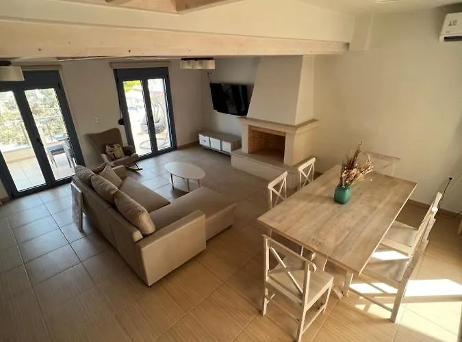 Maria's Family House's *