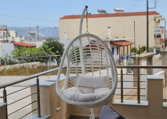 Maria's Family House's